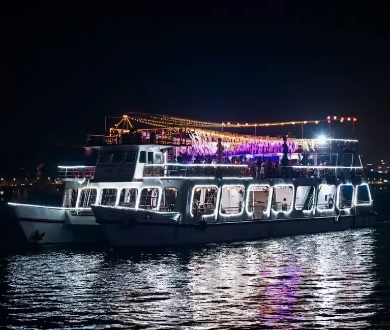 Princesa Dinner Party Cruise