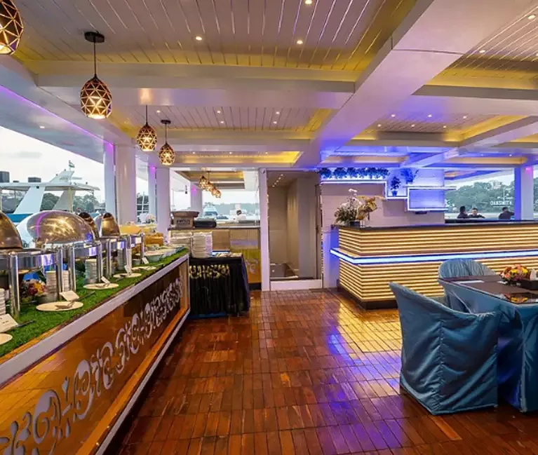 Luxury Dinner Cruise – Nauti Amigo